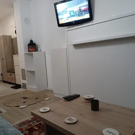 S02 아파트 *
